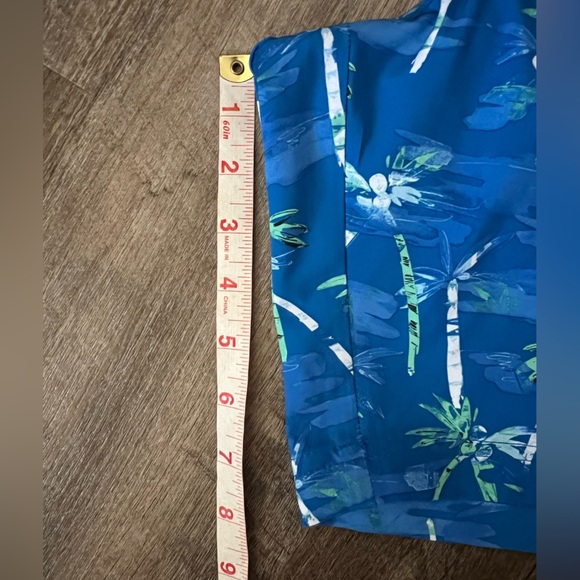 PGA TOUR S/S Button-Up Shirt and 8" Moisture Wicking Golf Short Set- L/34 - Picture 13 of 13